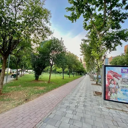 Centre Big Art'partment Heart Of The Capital 아파트 티라나