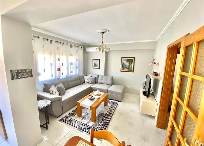 Centre Big Art'partment Heart Of The Capital * Tirana