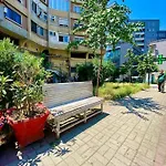 Centre Big Art'partment Heart Of The Capital * Tirana