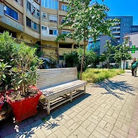 Centre Big Art'partment Heart Of The Capital * טיראנה