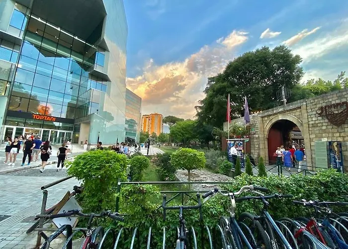 Centre Big Art'partment Heart Of The Capital Τίρανα