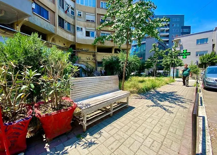 Centre Big Art'partment Heart Of The Capital * Τίρανα